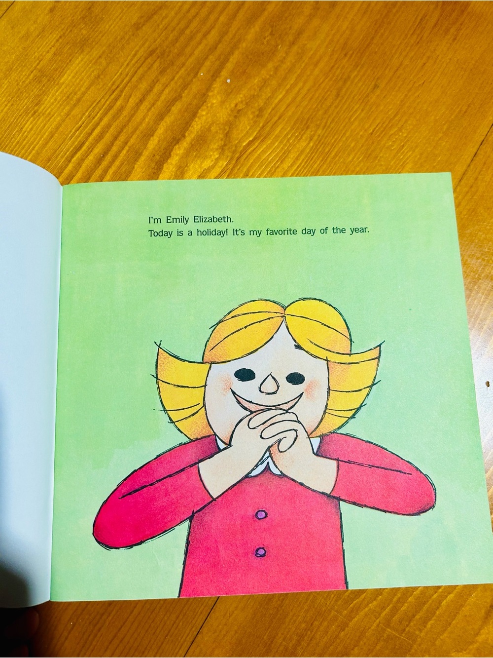 (3/$10) Clifford’s Halloween paperback book - Picture 2 of 3